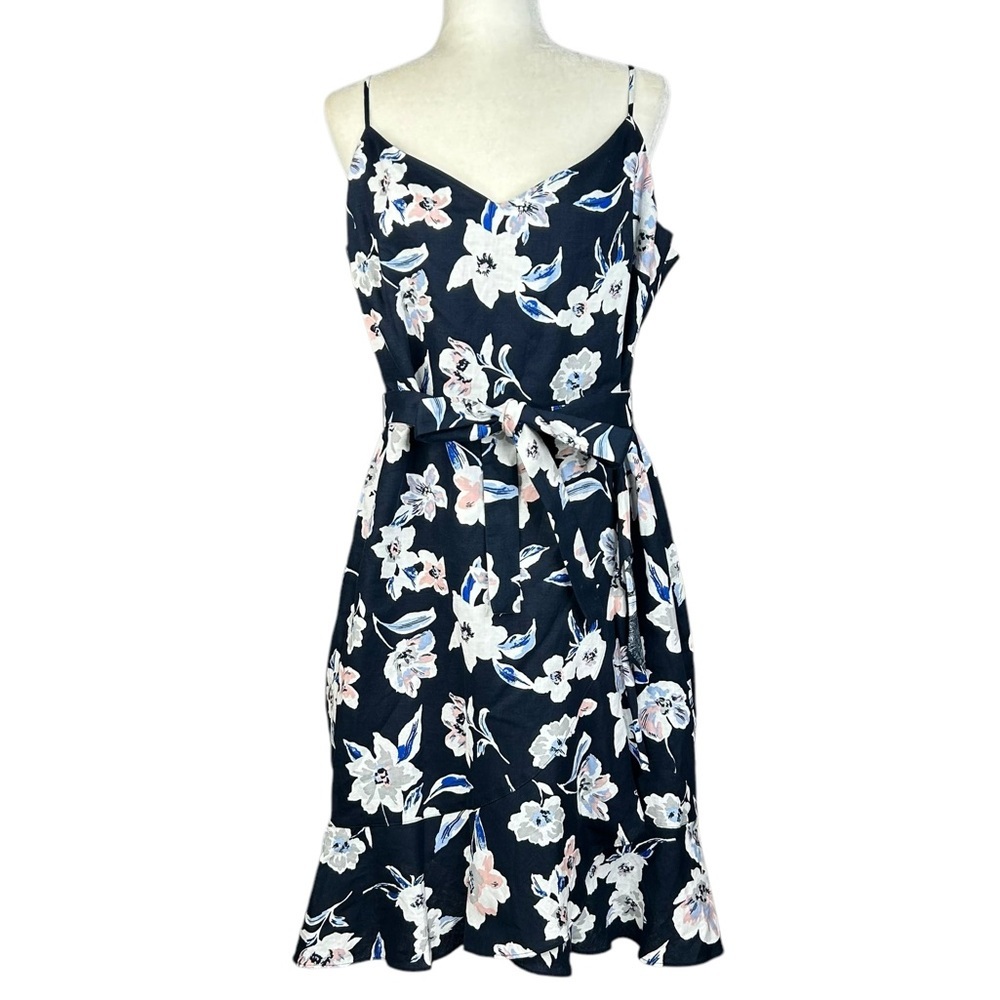 Banana Republic Ruffled Faux Wrap Dress 16
Floral Belted Resort Vacation Cruise - Picture 2 of 12